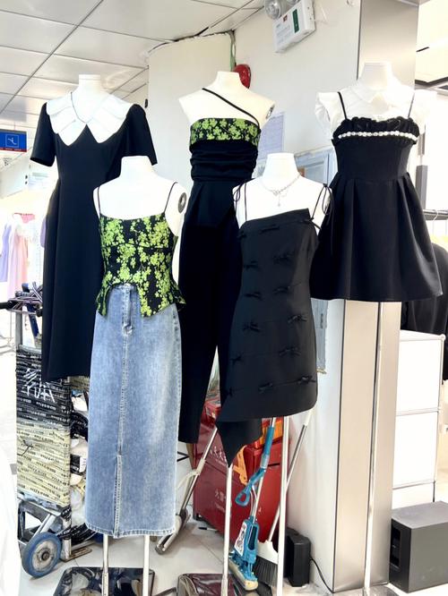 廣州十三行服裝批發市場高檔簡約風