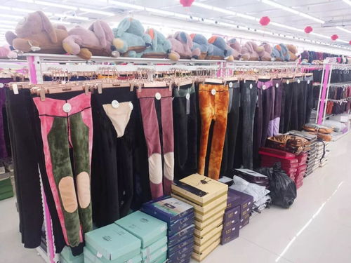 玉門火狐貍服裝批發(fā)城24號(hào)試營業(yè) 折扣巨獻(xiàn)，批發(fā)價(jià)格再創(chuàng)新低